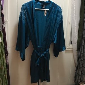 New Victoria Secret sleeping robe